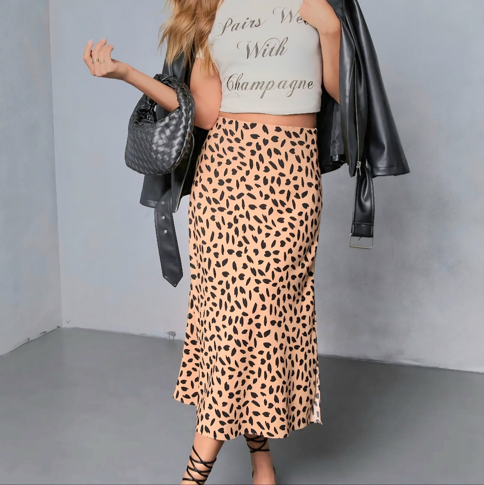 Vici Collection Emiliana Printed Midi Skirt, Ligh Weight. L - Picture 1 of 15